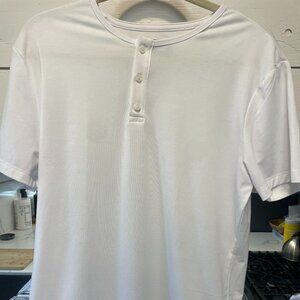 Cuts Men's: AO Curve-Hem Tee | PYCA Pro Fabric | Short Sleeve Henley